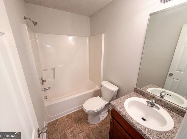 7553 Rutgers Circle, Fairburn, GA 30213