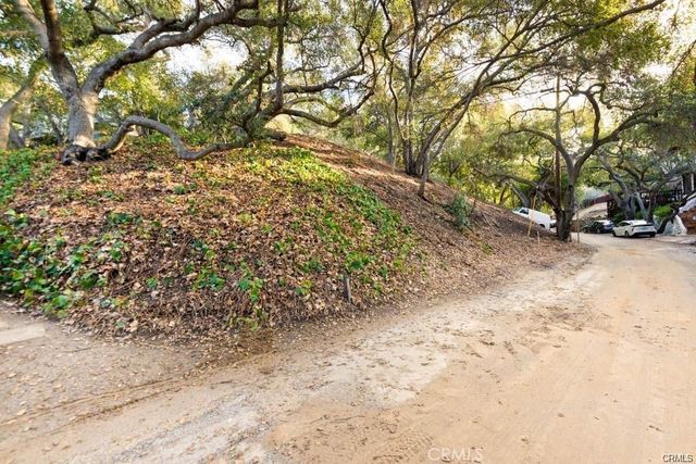 0 Elzevir Rd & Morro Dr Road, Woodland Hills, CA 91364