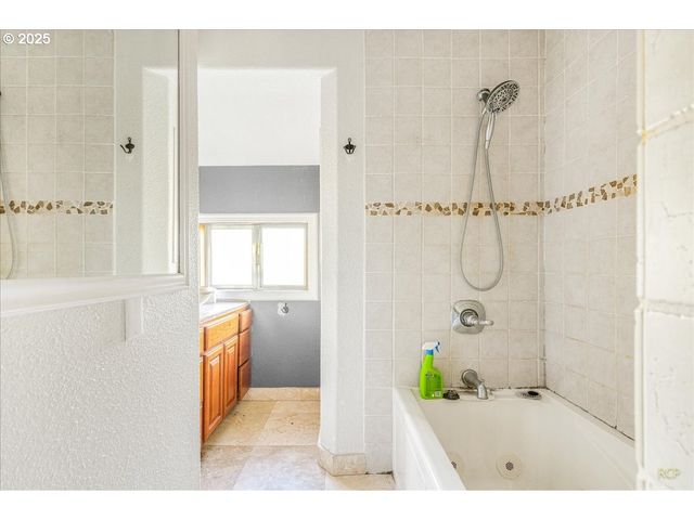 35070 BACHELOR FLAT Rd, St Helens, OR 97051