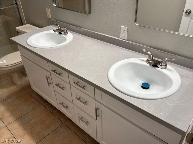 2635 South Durango Drive 201, Las Vegas, NV 89117