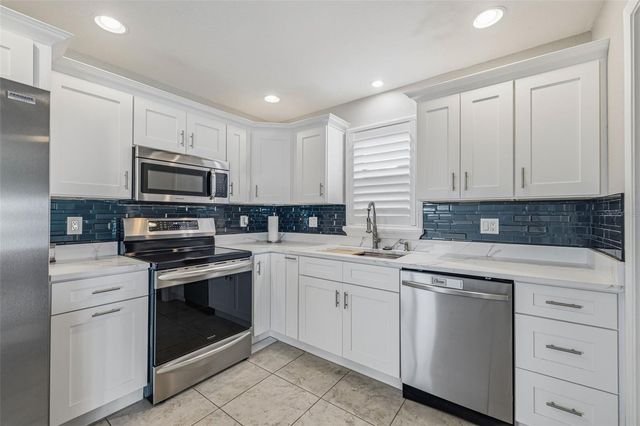 4320 FLORAMAR TERRACE, New Port Richey, FL 34652