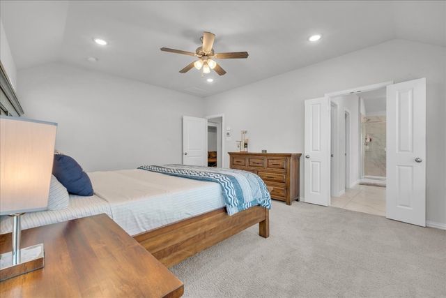 3905 Saint Ives Lane, Lewisville, TX 75056