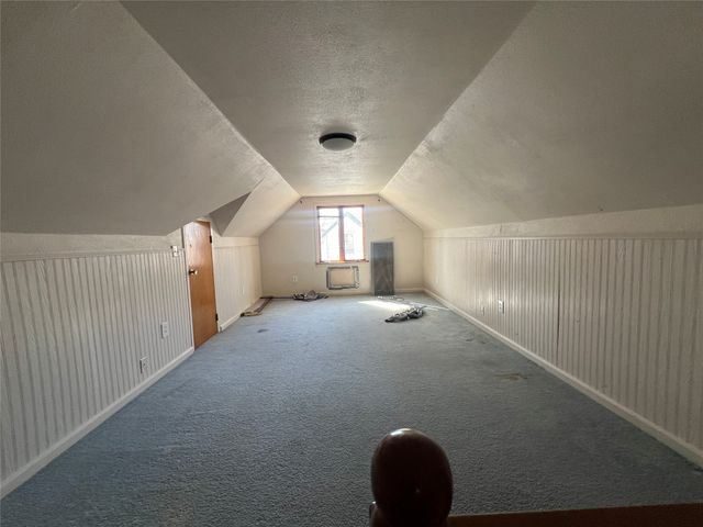 6504 SW 17th Street, Des Moines, IA 50315