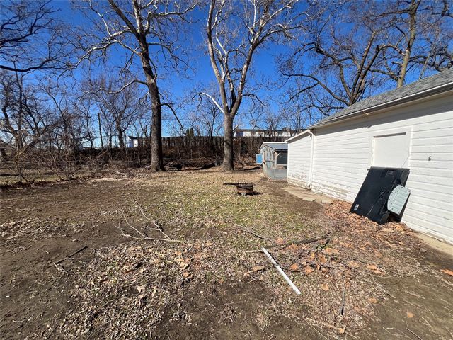 6504 SW 17th Street, Des Moines, IA 50315