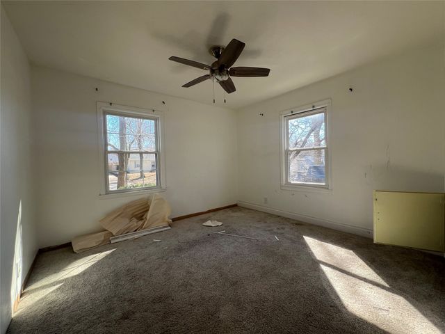 6504 SW 17th Street, Des Moines, IA 50315