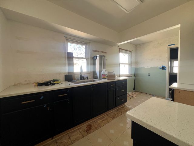 6504 SW 17th Street, Des Moines, IA 50315