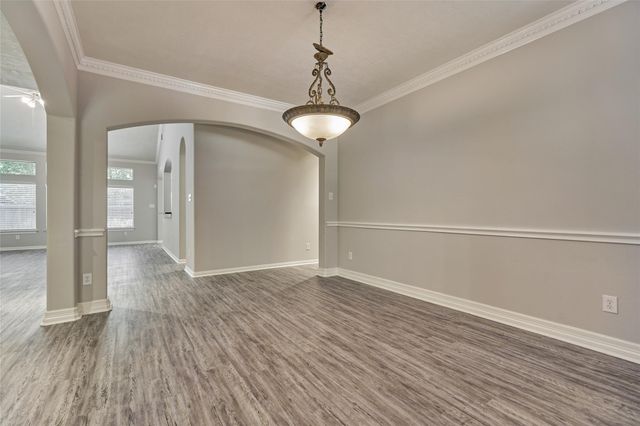 7 Raindance Court, The Woodlands, TX 77385