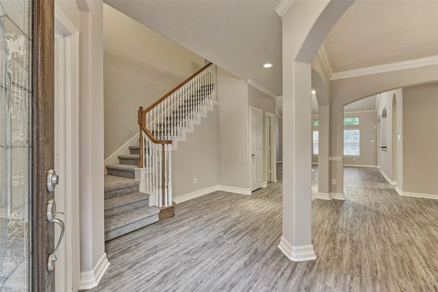 7 Raindance Court, The Woodlands, TX 77385