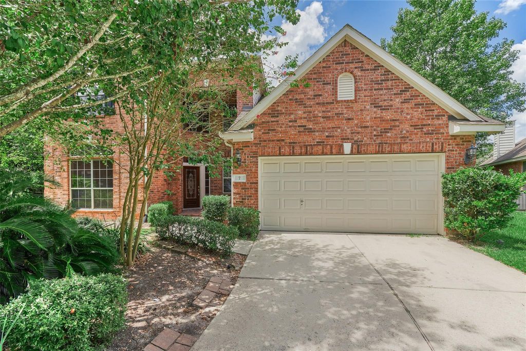 7 Raindance Court, The Woodlands, TX 77385