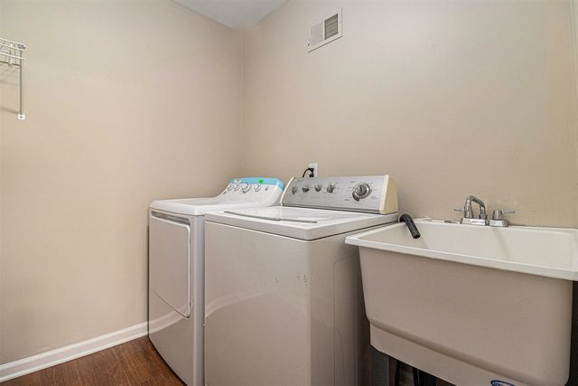 43294 Silverwood Drive, Canton, MI 48188