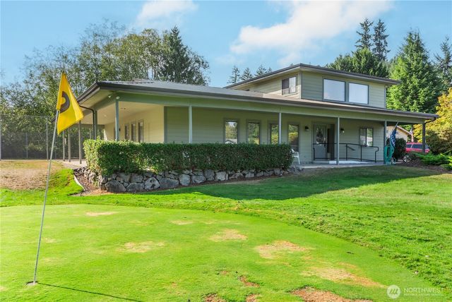 517 NW Silver Meadow Lane, Bremerton, WA 98311