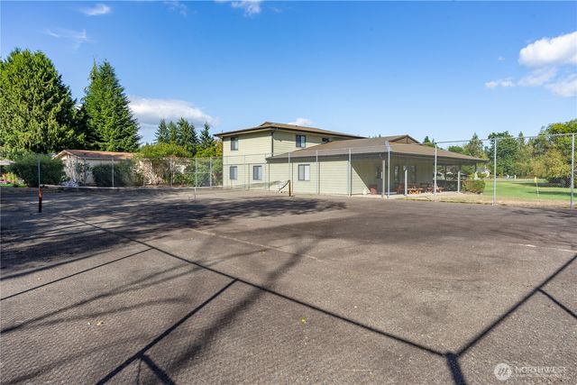 517 NW Silver Meadow Lane, Bremerton, WA 98311