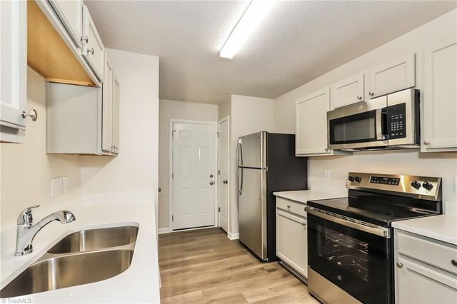 1032 Quinlan Drive, Greensboro, NC 27406