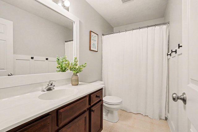 2963 Valley Glenn Circle, Kalamazoo Twp, MI 49004
