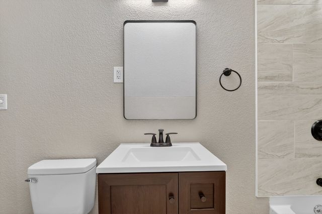 1011 15th Street, Rockford, IL 61104