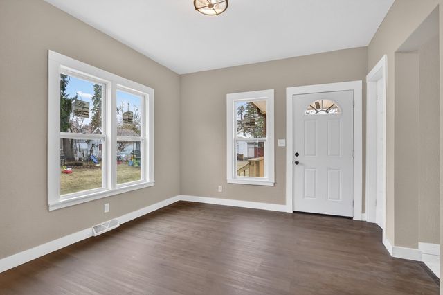 1011 15th Street, Rockford, IL 61104