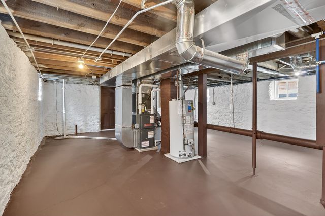 1011 15th Street, Rockford, IL 61104