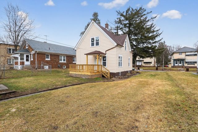 1011 15th Street, Rockford, IL 61104