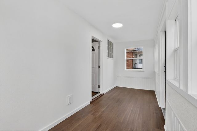 1011 15th Street, Rockford, IL 61104