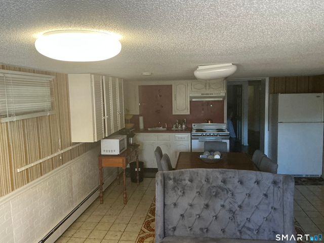 61 Shepard Avenue LL, New Haven, CT 06512
