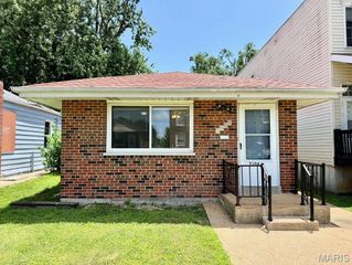 7108 Vermont Avenue, St Louis, MO 63111