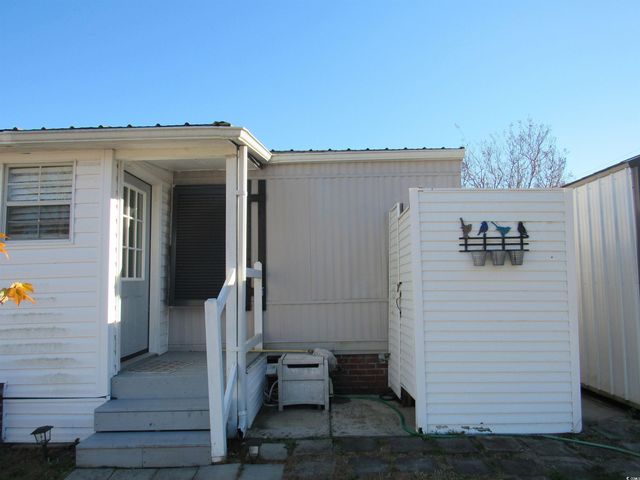 1009 Seaside Dr., North Myrtle Beach, SC 29582