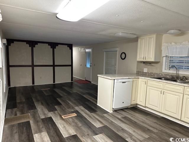 1009 Seaside Dr., North Myrtle Beach, SC 29582