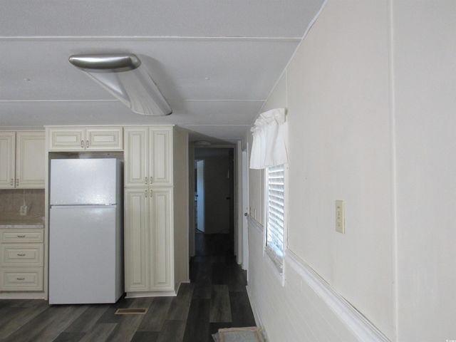 1009 Seaside Dr., North Myrtle Beach, SC 29582