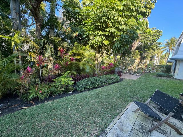 1280 Surf Road 102, Singer Island, FL 33404