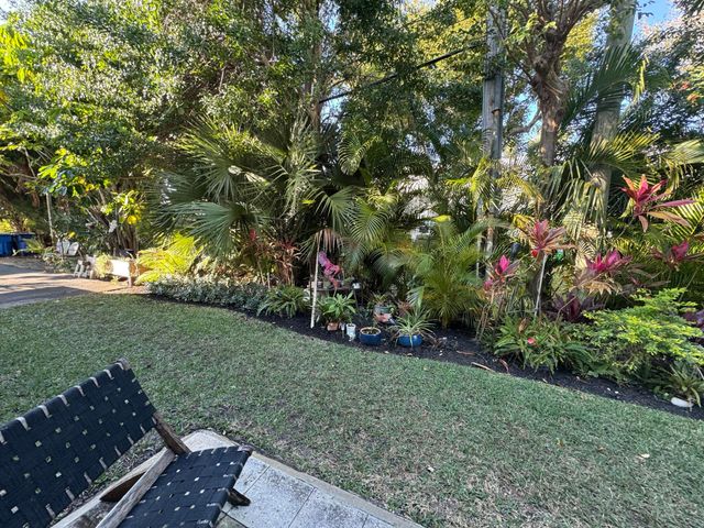 1280 Surf Road 102, Singer Island, FL 33404