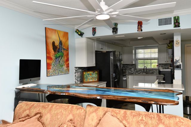 1280 Surf Road 102, Singer Island, FL 33404