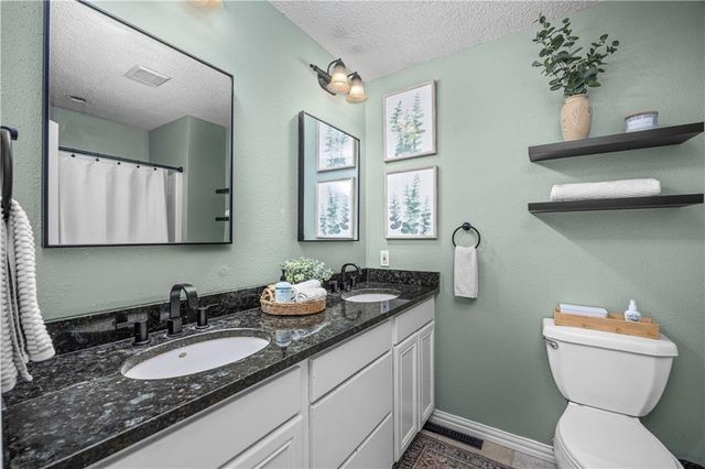 2700 N 8th Street, Independence, KS 67301