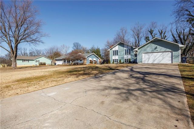 2700 N 8th Street, Independence, KS 67301