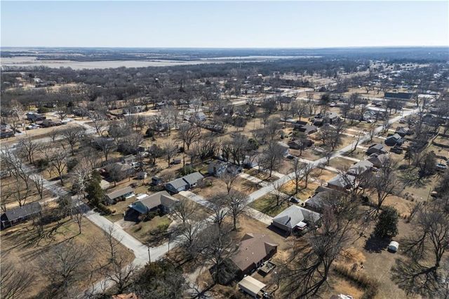 2700 N 8th Street, Independence, KS 67301