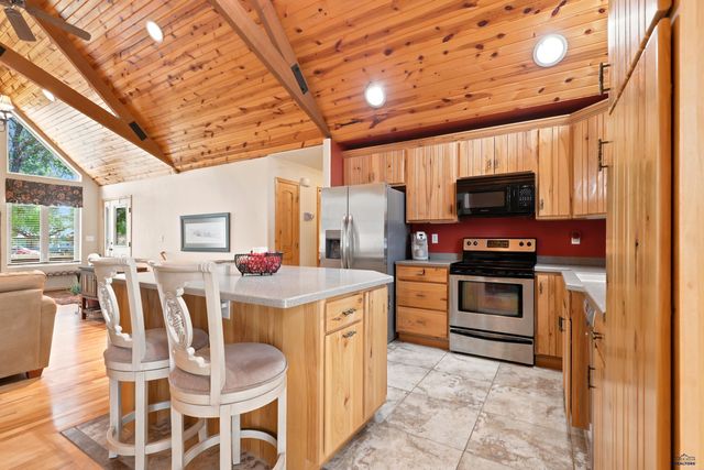 22919 FAWN HAVEN CT, Rapid City, SD 57702