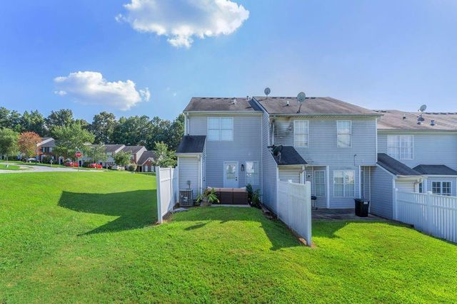 1327 Hollenbeck Lane, Riverdale, GA 30296