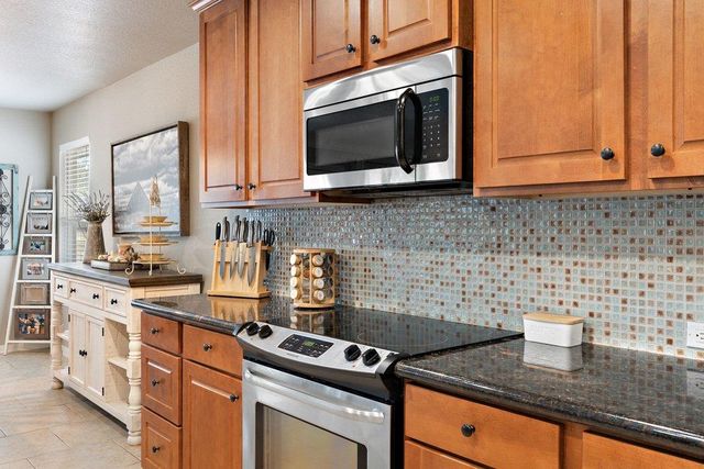 8 Stone Creek CIR, Wimberley, TX 78676