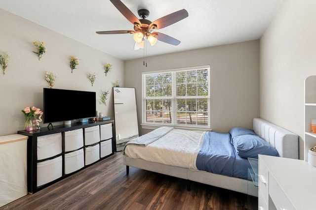 8 Stone Creek CIR, Wimberley, TX 78676