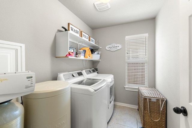 8 Stone Creek CIR, Wimberley, TX 78676