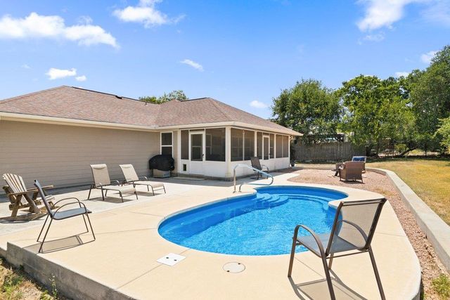 8 Stone Creek CIR, Wimberley, TX 78676