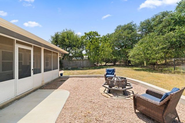 8 Stone Creek CIR, Wimberley, TX 78676