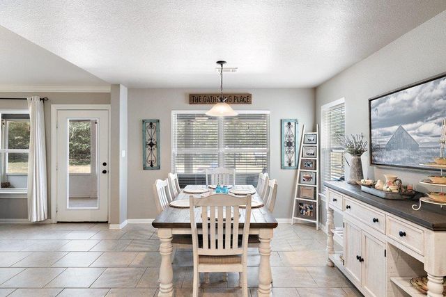 8 Stone Creek CIR, Wimberley, TX 78676