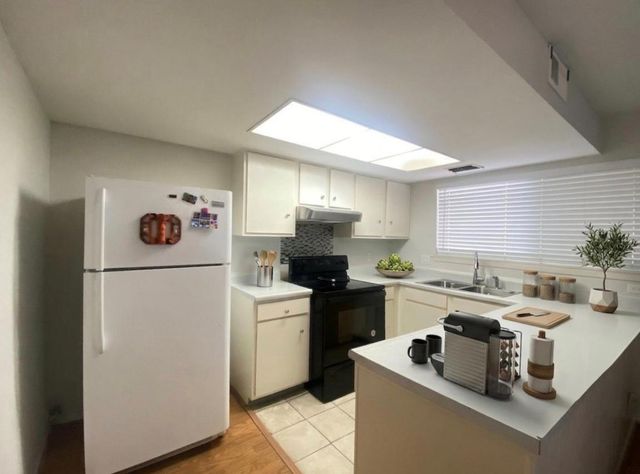 12177 Sharpview Drive, Houston, TX 77072