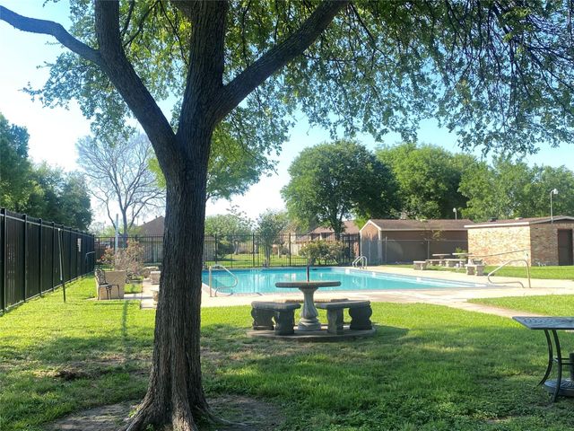 12177 Sharpview Drive, Houston, TX 77072