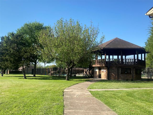 12177 Sharpview Drive, Houston, TX 77072