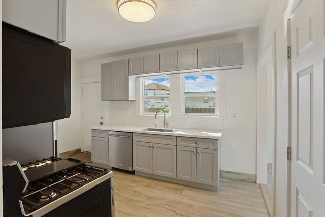 13455 E Hammond St, Lockeford, CA 95237