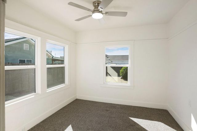 13455 E Hammond St, Lockeford, CA 95237