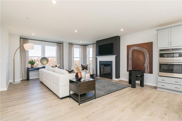 334 Skylar Court SE 102, Atlanta, GA 30315