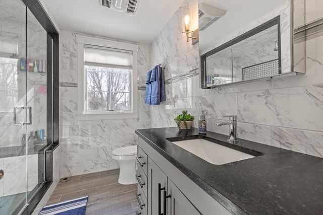 15 School Street, Fairhaven, MA 02719