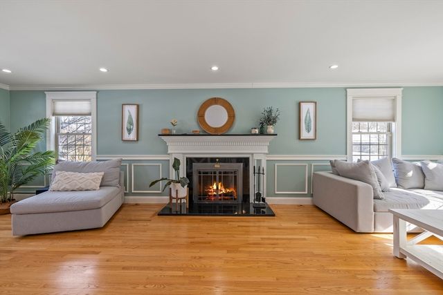 15 School Street, Fairhaven, MA 02719